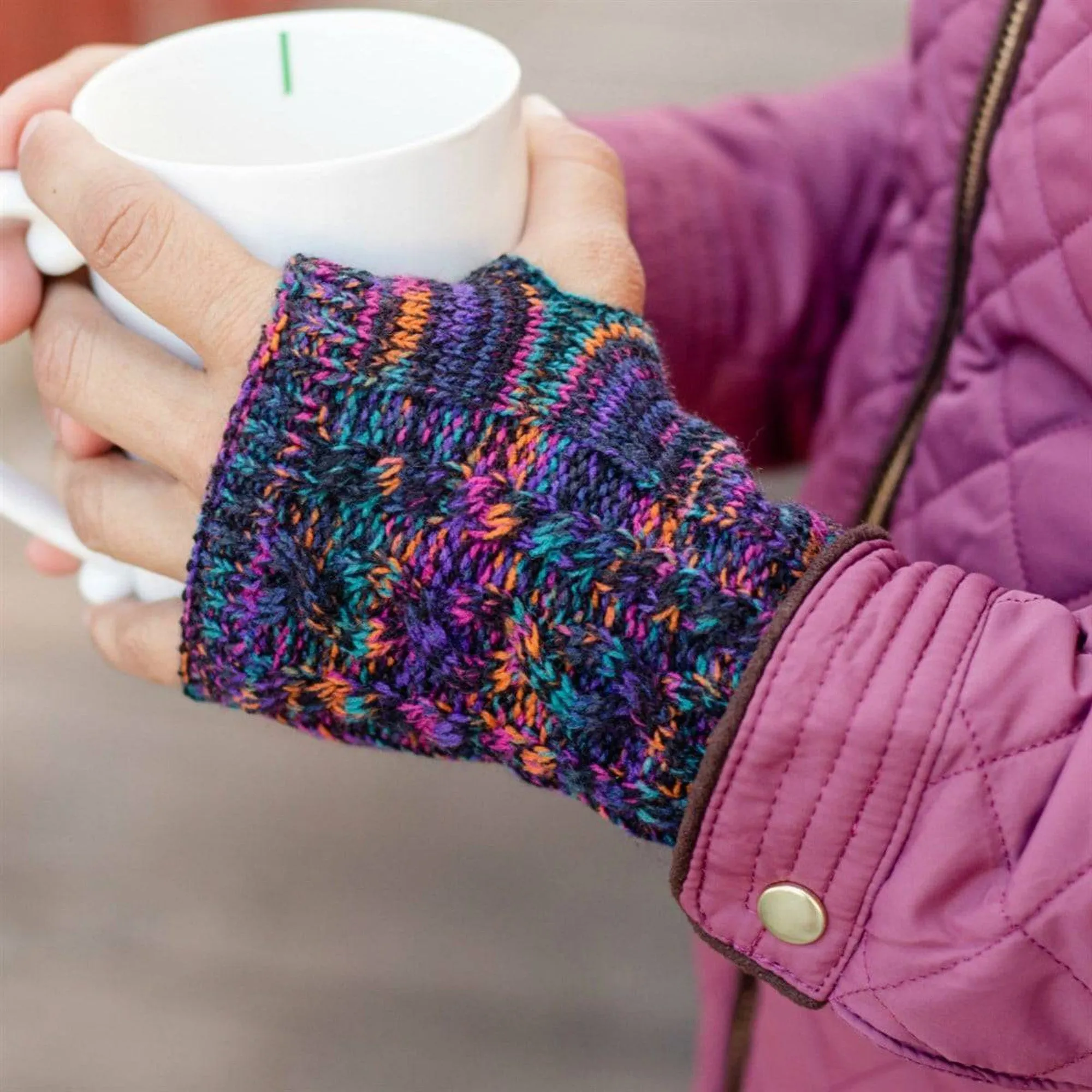CC Touchscreen Glove w/ Cuff & Pom