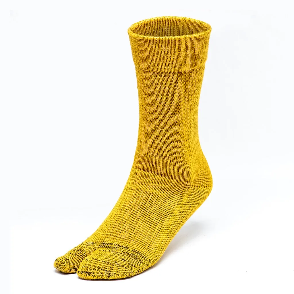 Fluffy YUBI Tabi Socks