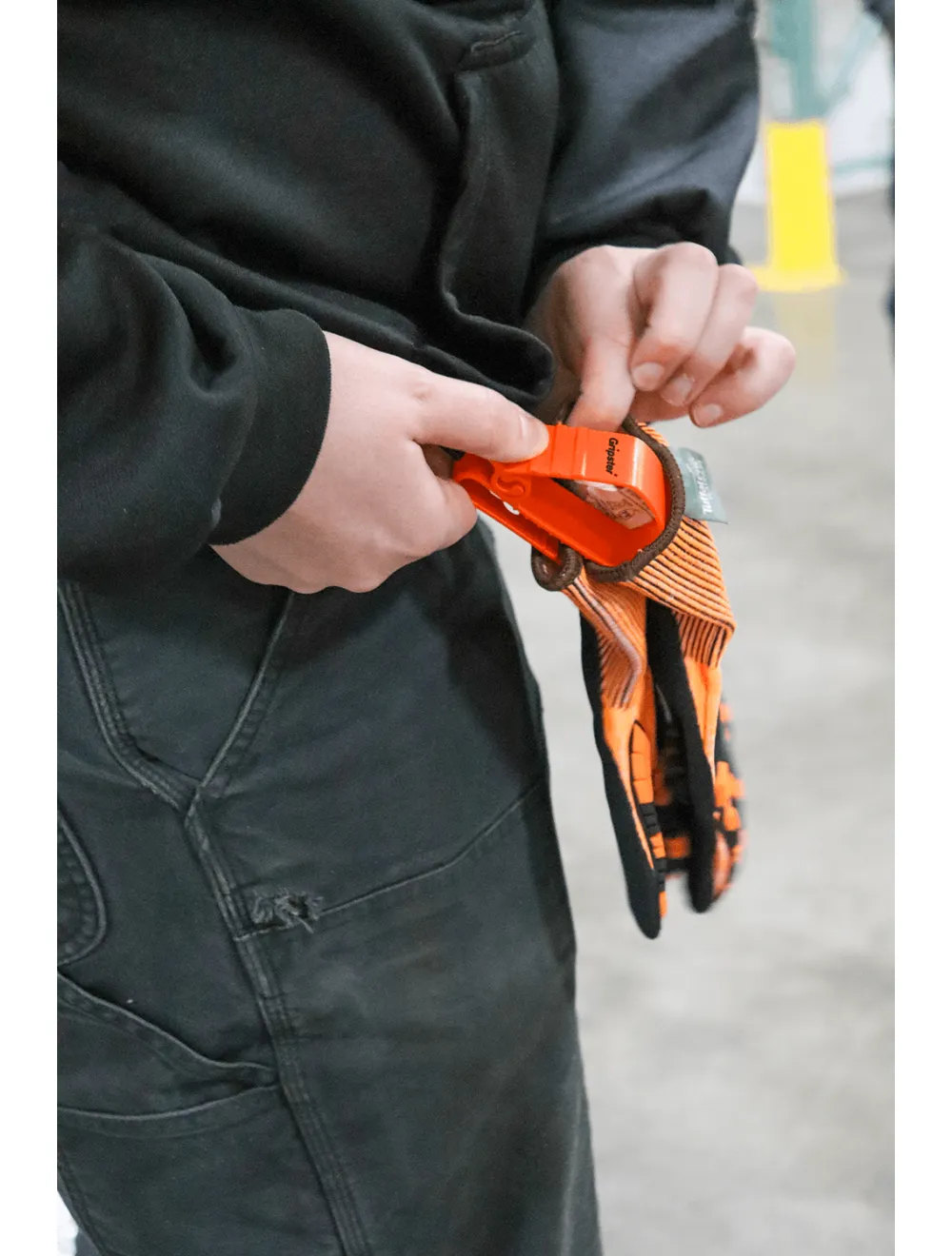 Vise Gripster® C.I.A. High-Visibility Cut and Impact Resistant Gloves Made with Tuffalene® Platinum - CIA388XFT